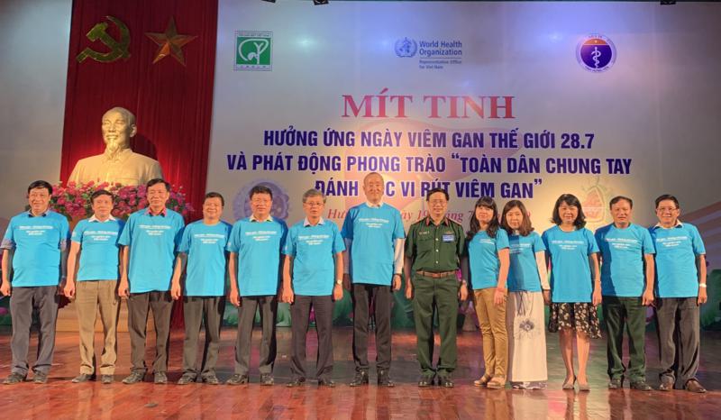 Mít tinh Hưởng ứng Ngày Viêm gan Thế giới (28/7) và Phát động Phong trào Toàn dân chung tay đánh gục vi rút viêm gan tại thành phố Hưng Yên