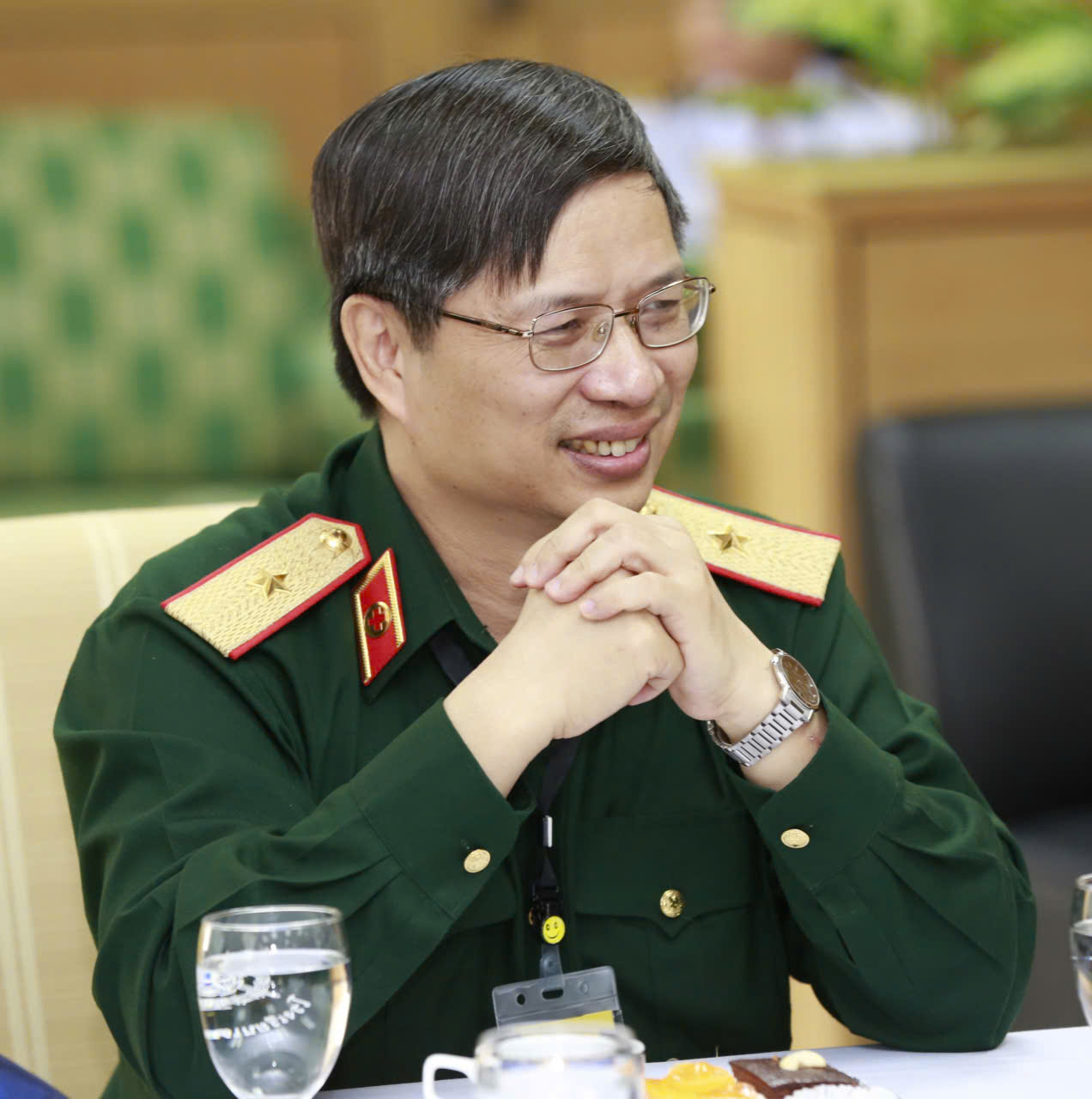 Thiếu tướng, NGƯT,GS.TS.BSCC. Lê Trung Hải: Những dấu ấn đậm sâu cùng hai màu áo